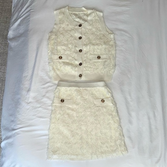 New Bella Barnett Pamano Skirt Set White Fluffy Sleeveless Mini Co-ord Classy - Picture 2 of 4